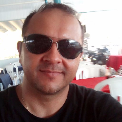 RobertoValadar3's profile picture. 