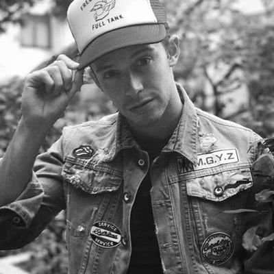 Hola bienvenid@s🌿Cuenta Especial para #ruggeropasquarelli Un actor y cantante , chico disney y Protagonista de la serie soy luna 🌿❤