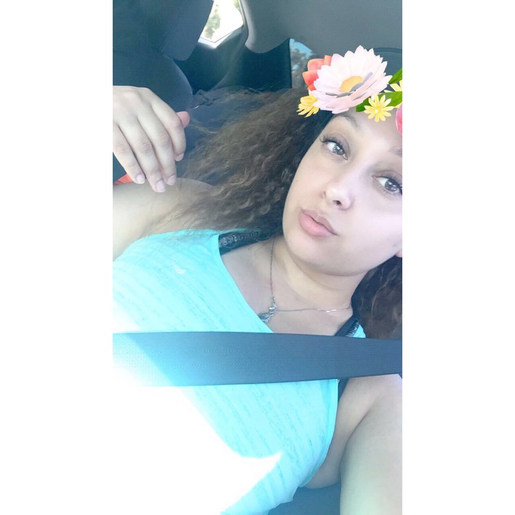 ArianaFelix4's profile picture. CSUSM Alumni. Striving. Dog Mom 🐾 @ZK_All_Dayy ❤️