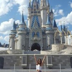 -. Educadora de Párvulo Disfrutando cada momento de la vida, y feliz con las personas que tengo a mi lado 3!