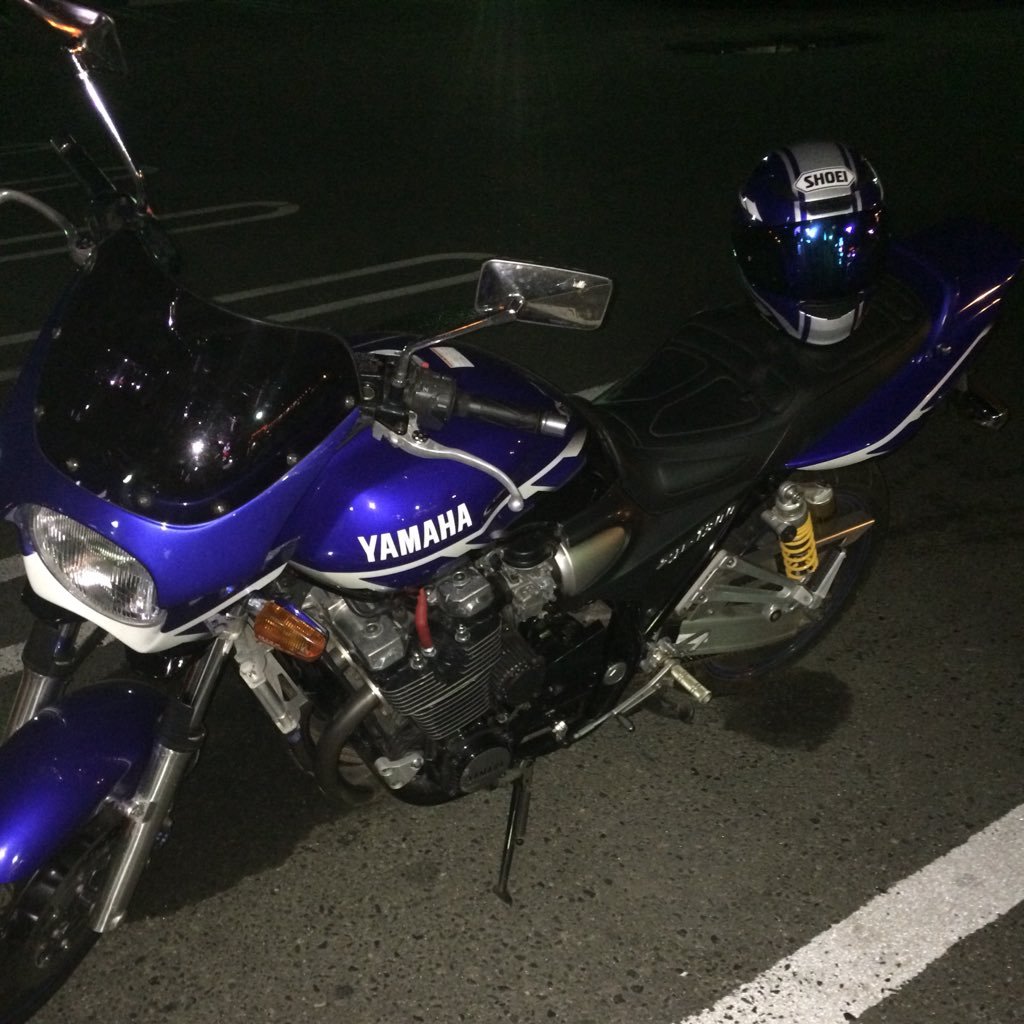 青いバイク XJR1300