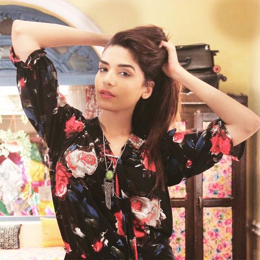 Fanclub of ANJUM FAKIH • We ❤ Her More Than Anything • Join this Fandom for Pics and Updates • Follow her @anjumfakih • Anjum Follows Us ❤
Insta : @anjumfakihfc