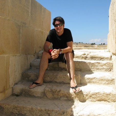 Producer and Director of Arts and Music documentaries.
Usually Tweets as @MagentaFilms