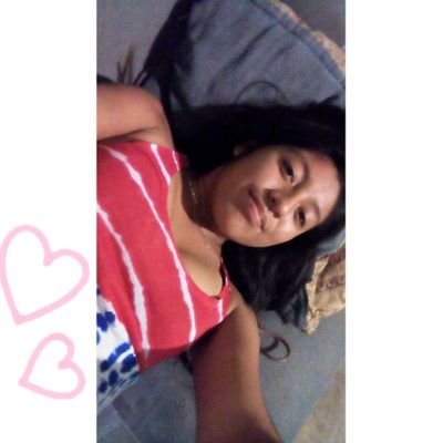 LizbethFelipe1's profile picture. 💖 Si Quieres una Arcoiris ! 🌈 Debes Soportar la Lluvia 🔥🐰