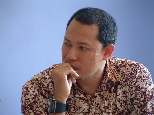 Azampolinema hidup di dalam polinema dengan penuh Cinta