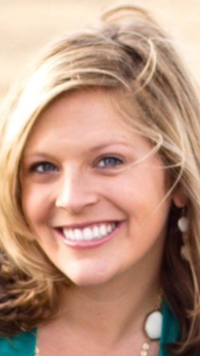 FourPointsMom's profile picture. Austin Mom 👨‍👩‍👧‍👦 | Blogger 💻 | Playground 🤸🏼‍♀️, Kid-friendly Restaurant 🌭🌮, & Splash Pad 🏊‍♀️Reviewer | Helping other moms "mom" 🙃 and laugh 😂