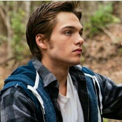 SoDonebar's profile picture. 》I don't want you to leave. Effortless and you're reckless with what you've done to me...《 | × Thiam × | RP | TW | 18+