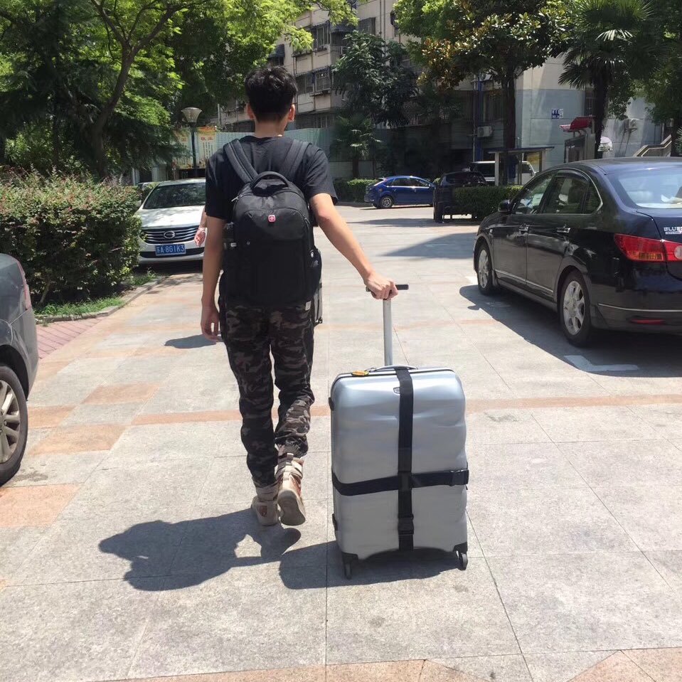 YuchenHe16's profile picture. Peace a love