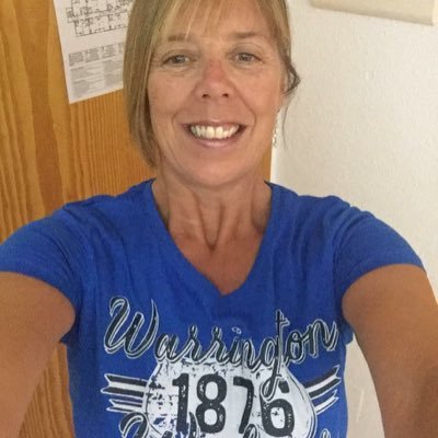 RachaelBrow1's profile picture. 