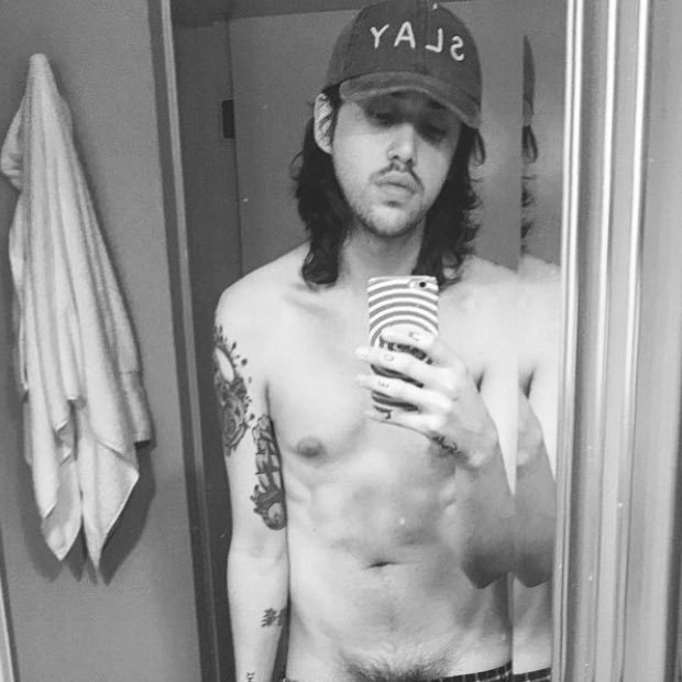 Just another cheap imitation of Courtney Love. What the fuck is sexuality anyways. I love everyone!!