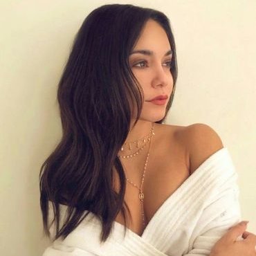 Vanessa hudgens sexy naked