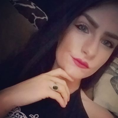 DanielaNyambe's profile picture. please let me pet your pets