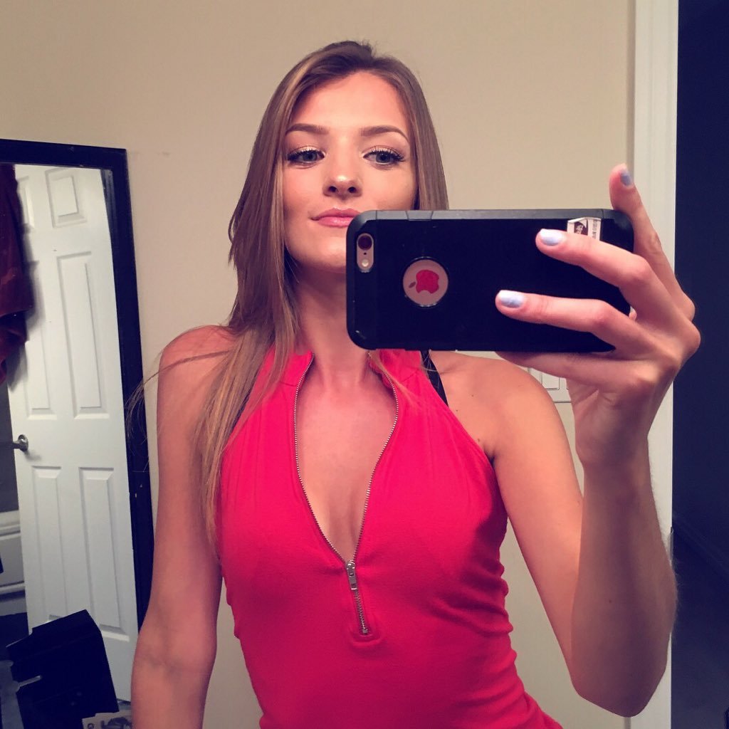 courtneykirwan's profile picture. 