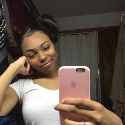 SariahHarpm83's profile picture. In the summer months, I like as little makeup as possible - I don't want to be too painted. I might put a little cover-up to smooth everything out.