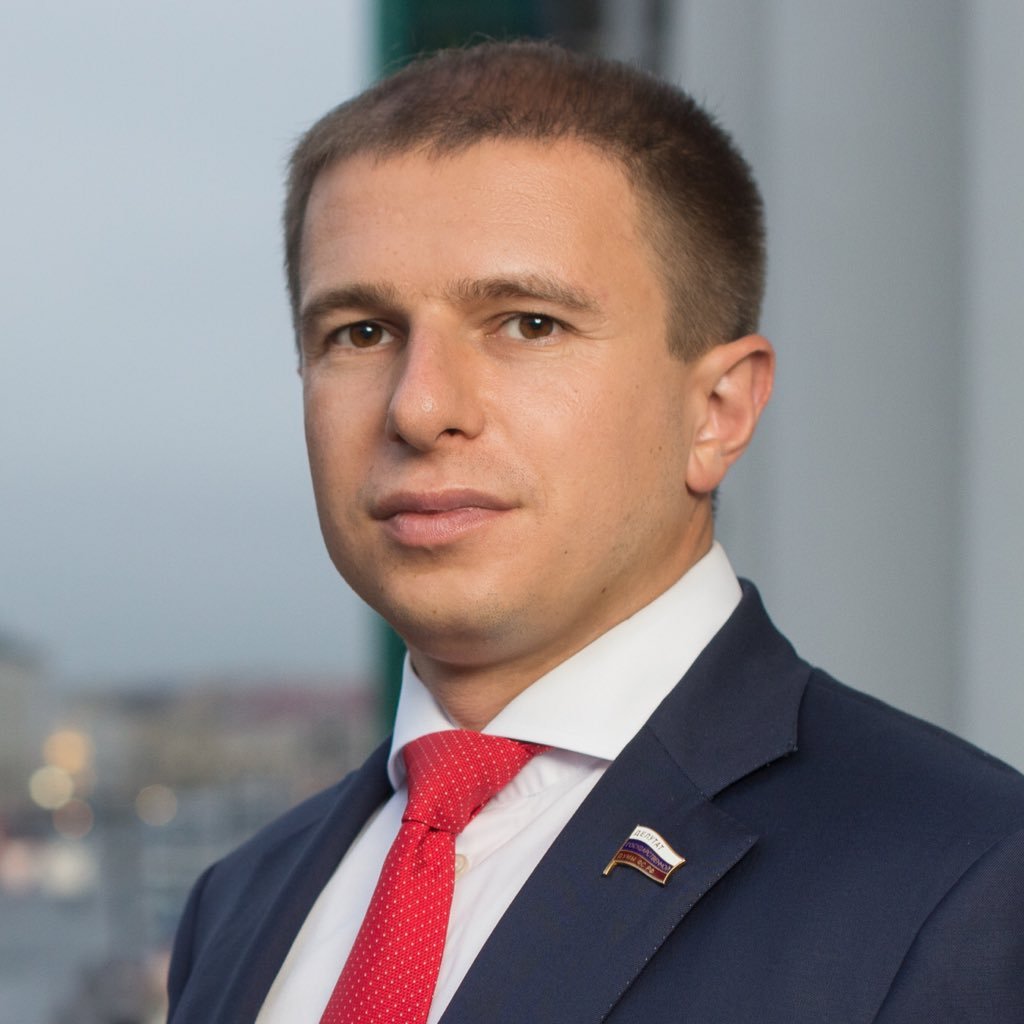 депутат михаил романов санкт петербург