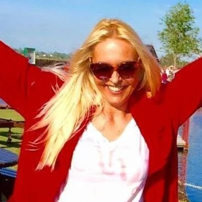 marin_alina_mih's profile picture. Sunt o activista de mediu convinsa. Imi dedic majoritatea timpului pentru conservarea patrimoniului natural. De profesie inginer constructii civile.