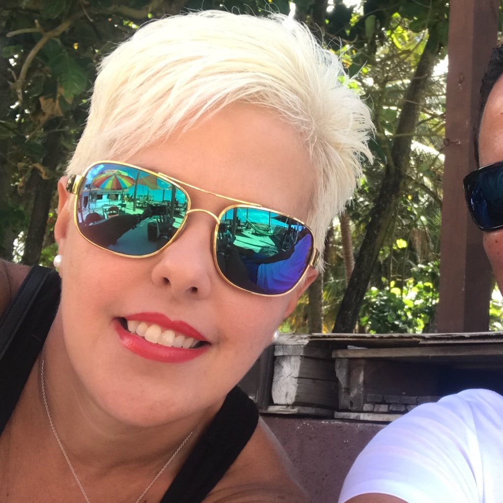 carmenlaguna24's profile picture. 