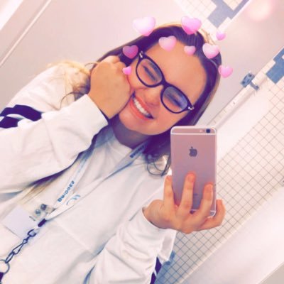 raynebo1998's profile picture. the names Rayne..Rayne Bailey..graduated from shs..level 19...snapchat-rayneb1234566... @__kymbo__ is my Beyoncé ❤️even if her account is deleted 😁