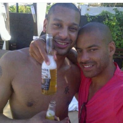 x semi pro footballer @Aldershot town FC @Walton&hersham @Godalming town FC hairdresser and barber all round good guy