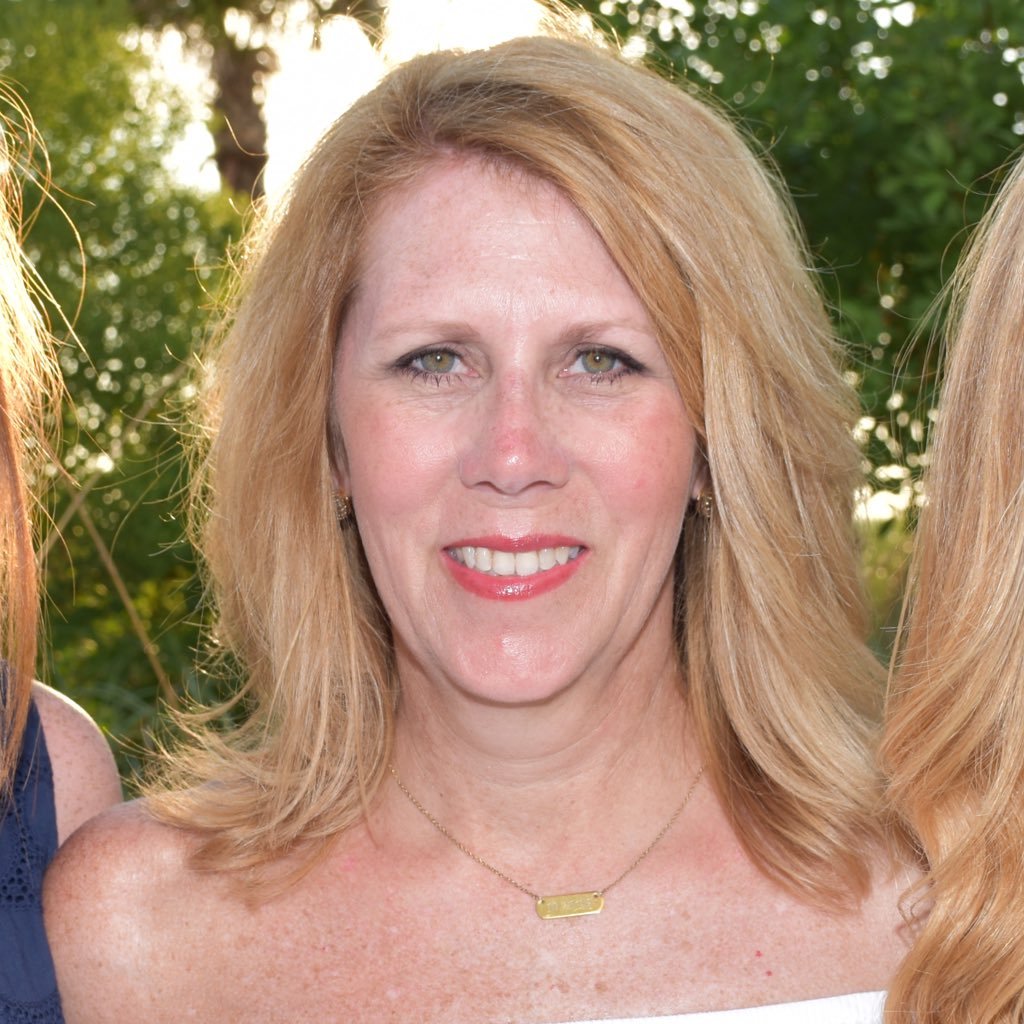 Librarian that's passionate about readers, thinkers, problem solvers, and innovators in my K-5 library. Mother, Wife, Royals fan, Lifelong learner and Believer