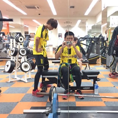 Zawa_lll4's profile picture. 新しくしましたー 前のアカウント☞@zawa_1114     フォロー外しといて