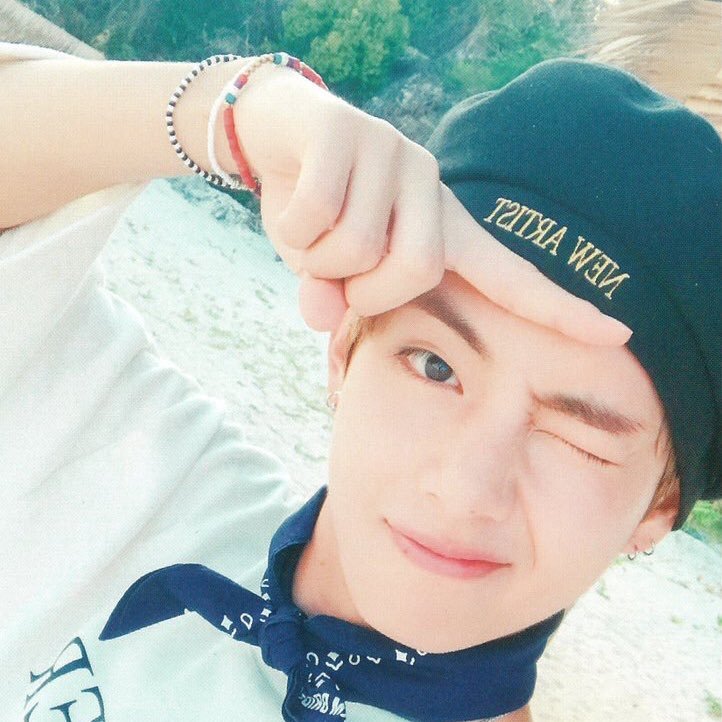 v_min_top's profile picture. 主にグッズ交換垢 雑食 ARMY(🐯・(🐭)STAY(🐖🐇・🐥)샤월(🐰) 他界隈有CR(👼・☠)