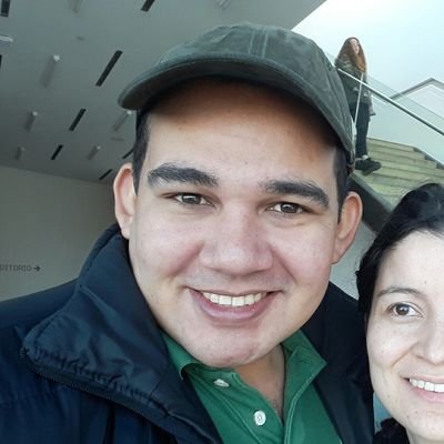 Abogado Especialista, esposo de Viviana y amante de Dios