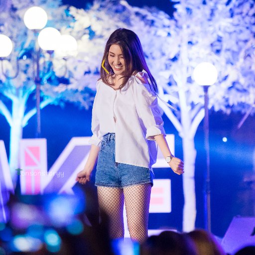 TonsonStoryy's profile picture. Official Fanclub TW:@tonsonbanyada IG:TONSON_TSK ผลงาน : #แม่จ๋าอย่าหักโหม Workpoint #makeitrighttheseries #warofhighschooltheseries 1,2 #misterdaddyพ่อคุณตัวดี