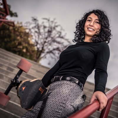 Assoc. Director of the Stanford Latino Entrepreneurship Initiative (SLEI) @StanfordGSB | Latina/o politics, policy and equity | lover of dogs | views are my own