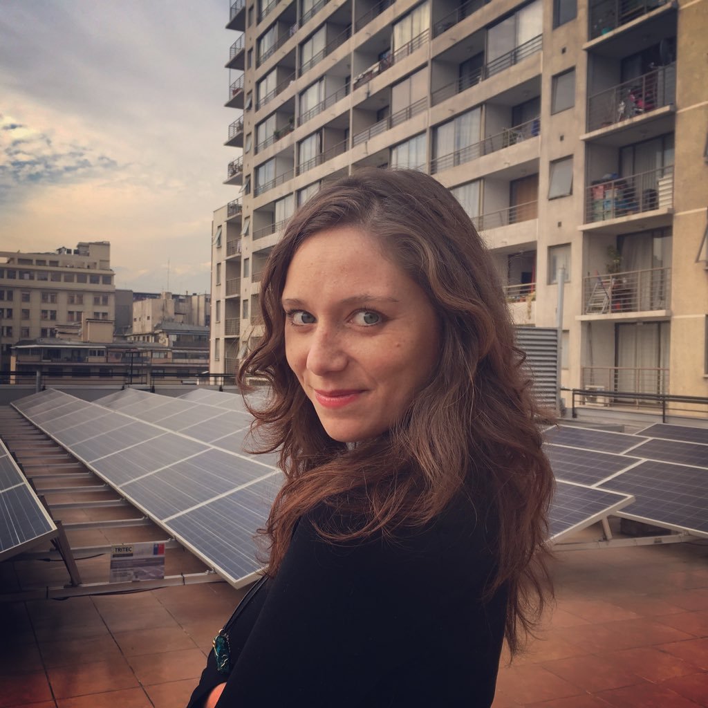 Periodista especializada en Salud y Medioambiente. Poeta, autora de Quedan Los Árboles | @Redperiofem | Experta en @Hay_Mujeres💜♍️