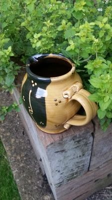 GreeningPottery's profile picture. Traditional, functional pottery for modern living. Gift vouchers for classes up to 4 people.  Flexible dates to suit.