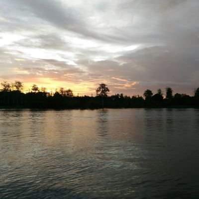 Khairi_M26's profile picture. = Manusia bisa gagal namun tak ada rencana Tuhan gagal. =