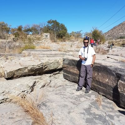 Avid rock examiner. Former lecturer in geology at the University of Limpopo, 🇿🇦. |Harquail School of Earth Sciences, Laurentian University| 🇨🇦