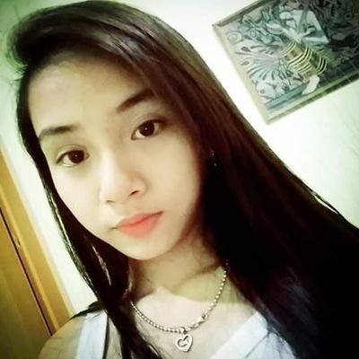 allyssagrcias's profile picture. not your girl