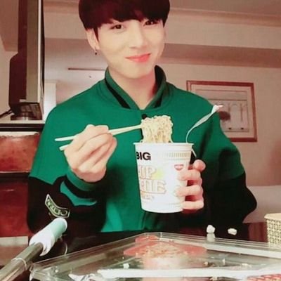 I have a lot of pics so yeah 🌸 | Low & High Quality | This acc is account dedicated to @bts_twt! | Support 承 !