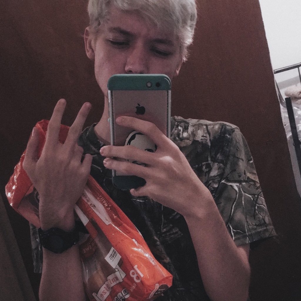 pulldddd to da fukin wendys Duu