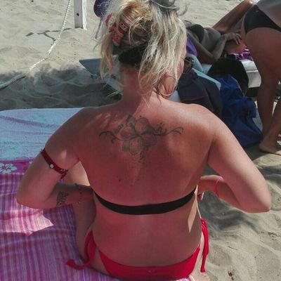 Frances20872912's profile picture. Informazione Musica Moda & Design Arte e Cultura Notizie