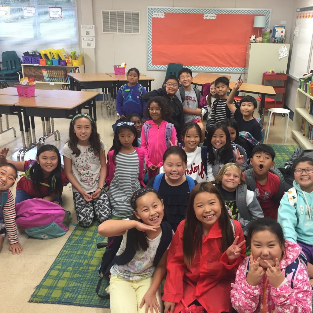 4th grade Korean Immersion teacher, ❤️ bringing joy into learning through Responsive Classroom and technology