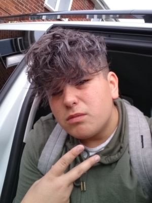 15 year old
Year 11
Instagram:fxck_dyer
Snapchat:beefybill14