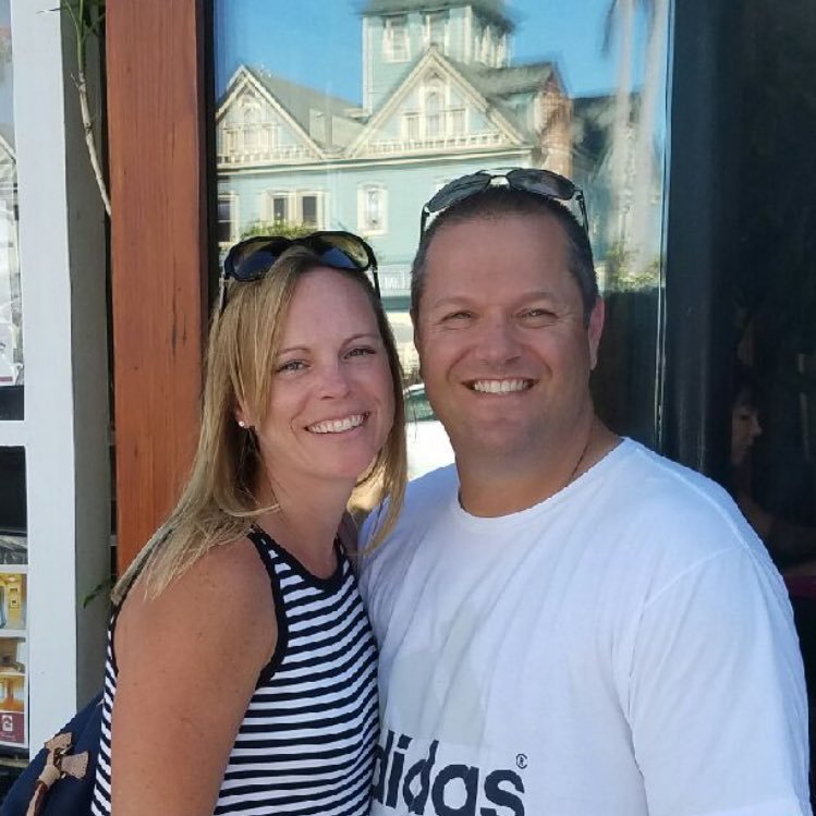 Wife, mother, dance mom, cheer mom, hockey mom, football mom, and always seeking better options to make me and my family healthier, stronger, and more informed.