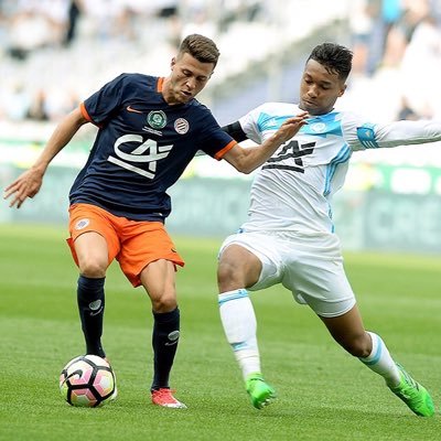 ⚽️ Footballeur au Montpellier Hérault Sport Club  - Attaquant - Puma ⚽️