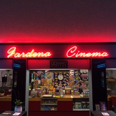 An old-fashioned, single-screen, family-operated movie theater in the South Bay, showing first-run films daily and occasionally repertory/specialty titles.