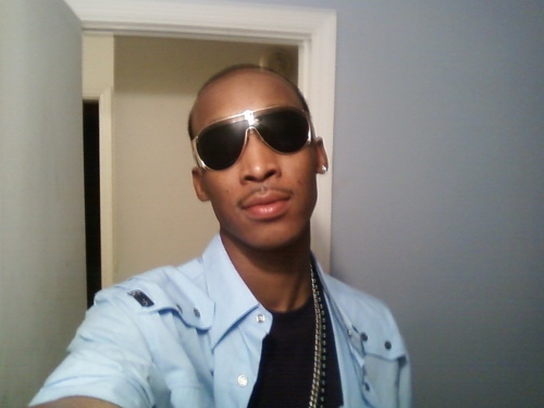 FOCUS ON MY MUSIC CAREER...NOTE: DONT FLEX OR BE MEAN TO PEOPLE BECAUSE THAT PERSON COULD BE THE NEXT MILLIONAIRE
