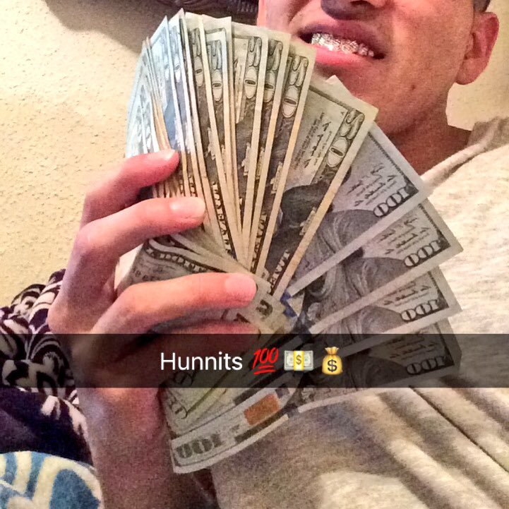 Follow me on Sound Cloud.. 830 reppin.. Watch me come up from nothing.. Young Sinna changing the game... R.I.P Isaac Nicholas Herrera