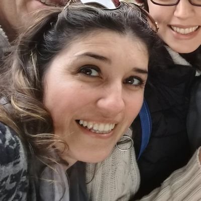 Mujer emprendedora de tomo y lomo, que le gusta opinar.Participante activa de nueva corporación para padres de niños con NEE. COPANNEP