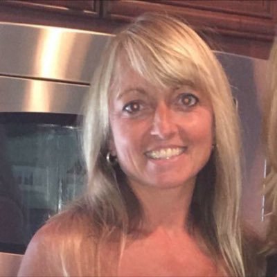 Sally Benjumea Profile