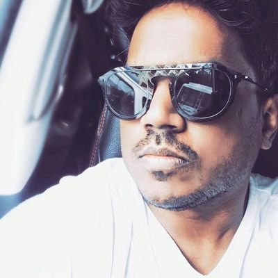 Msdian?! STR Fanatic !? Thala Admire!? Sunny Addict!? U1's  Addict !?😍😘😍😍 proud to be say ~தமிழன்😎😎😍