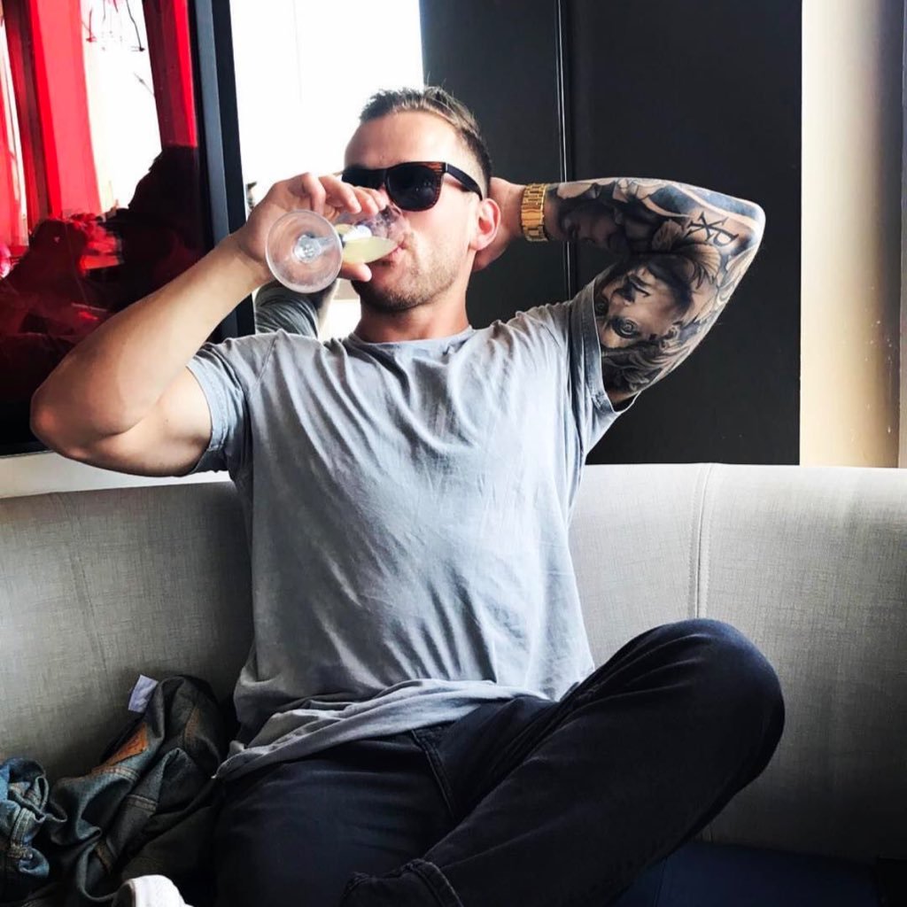 BroHammer69's profile picture. 