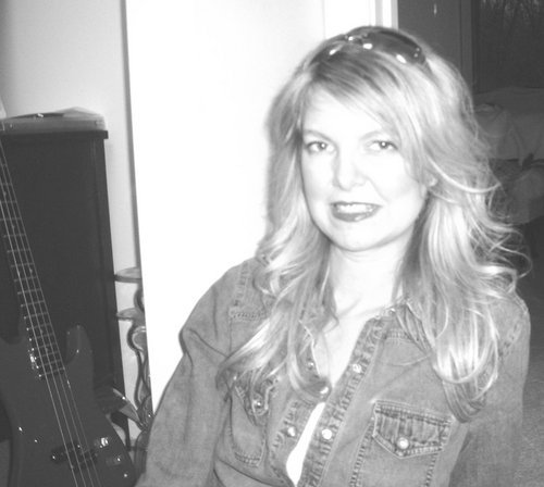I'm a wife and mother of 3 children.  I'm also a musician, accompaniest, and teacher.