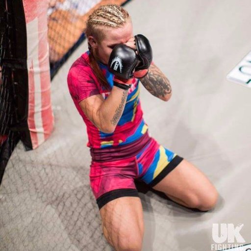 Reps MMA | UKFC Strawweight Champion | MMA Fighter